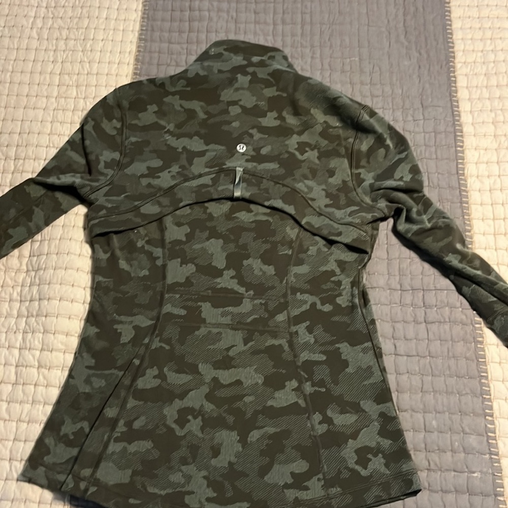Lululemon Running Jacket - Picture 5 of 5